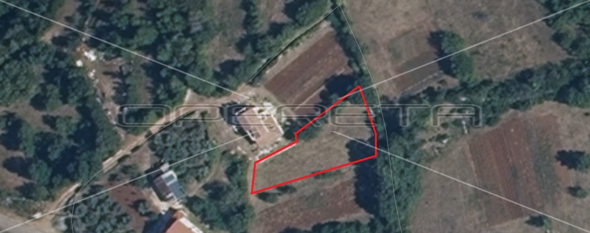 Istria, Juršići, ottimo terreno edificabile di 820 m2, zona tranquilla