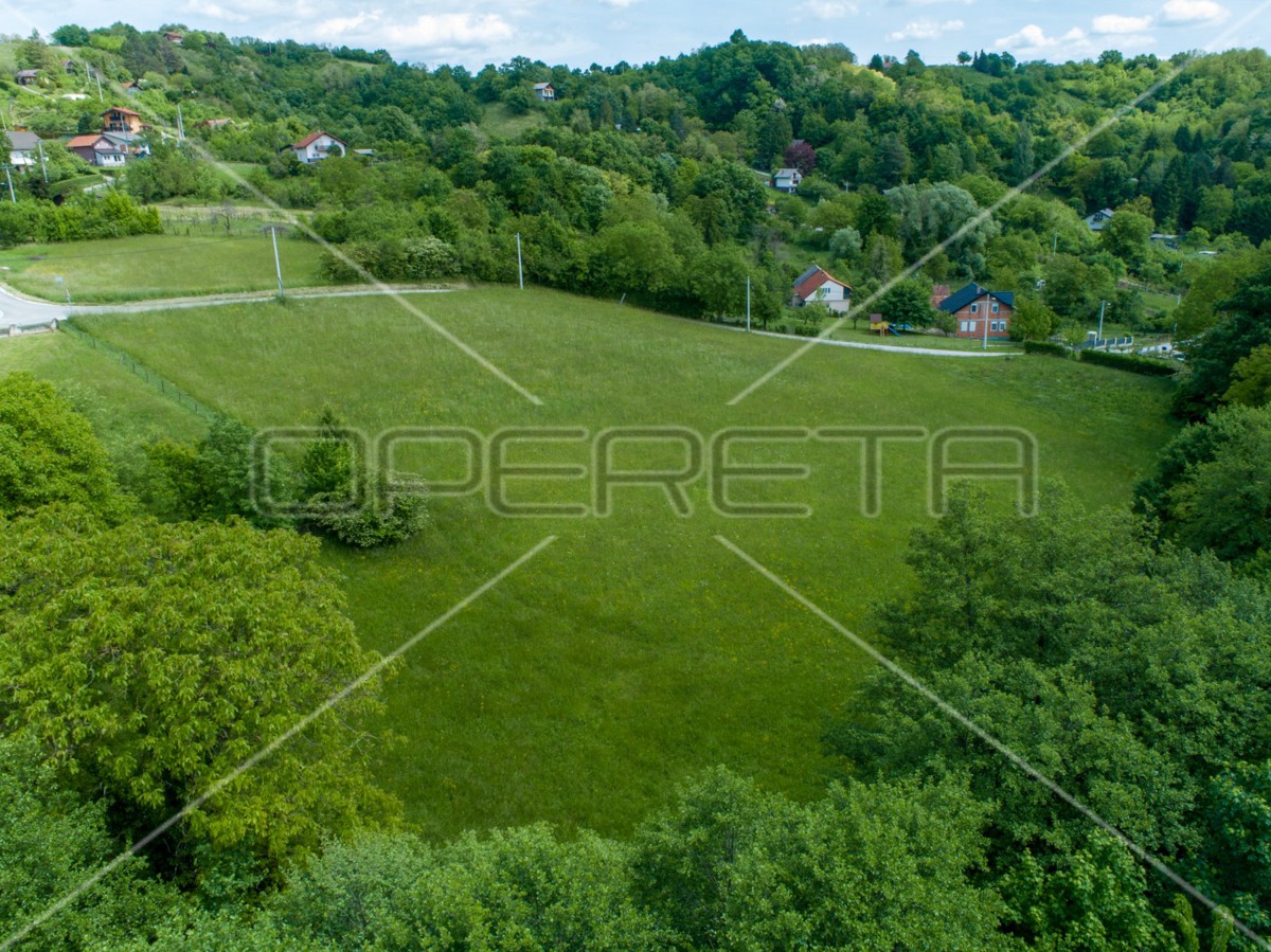 Duga ulica, Laduč, 9.787,00 m2, 179.000,01 EUR