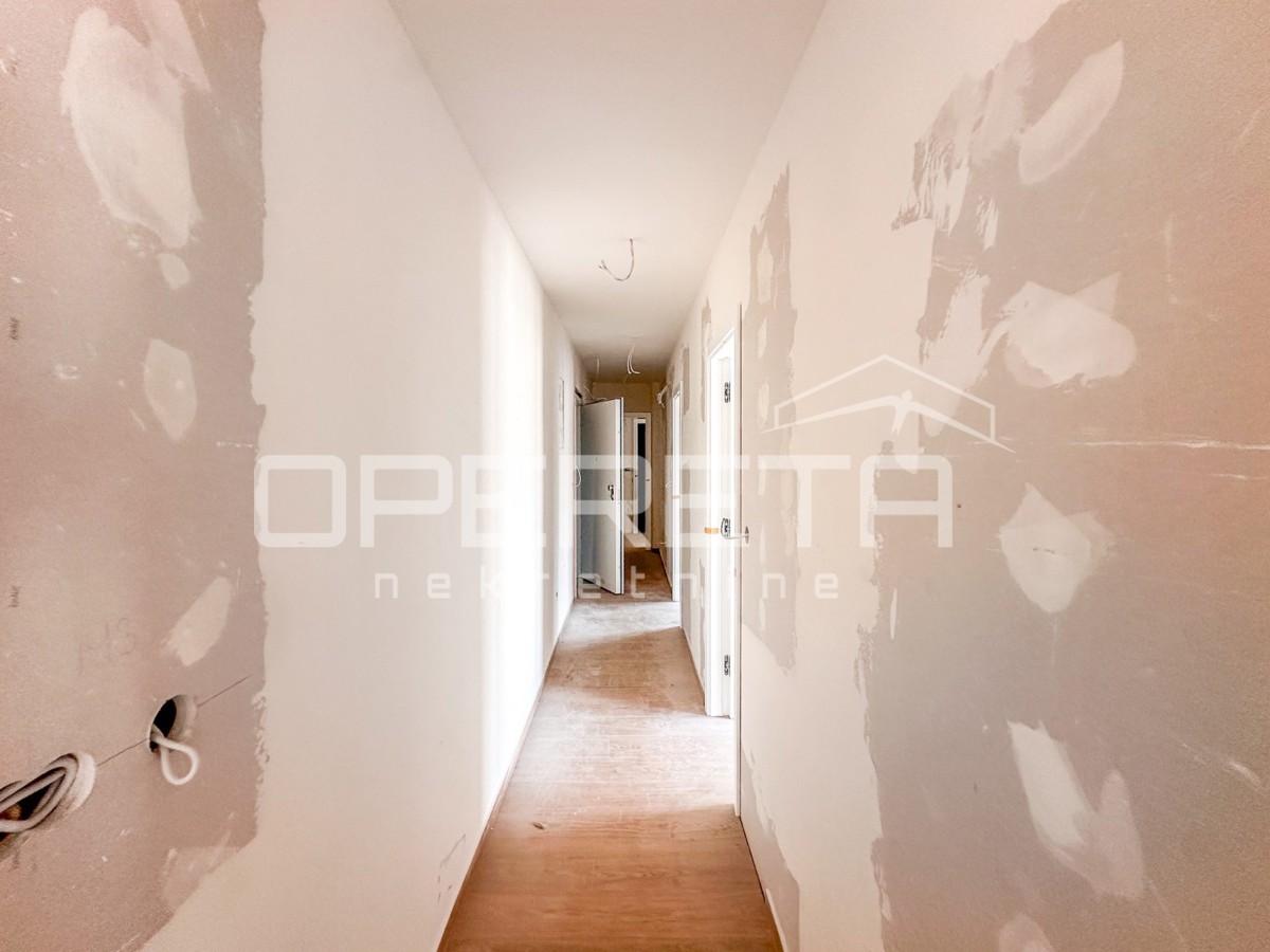 Appartamento con piscina e giardino a Stivašnica, 260,40 m2