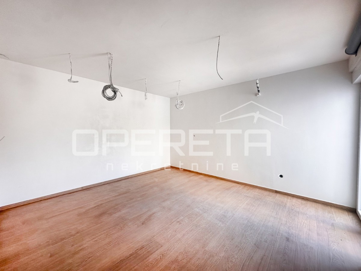 Appartamento con piscina e giardino a Stivašnica, 260,40 m2