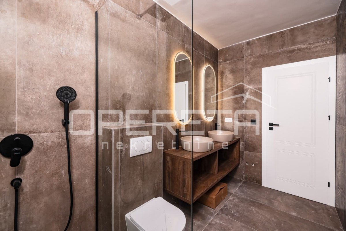 Appartamento trilocale con vista mare, 114 m2, a 300 m dal mare, Sabunike, Privlaka