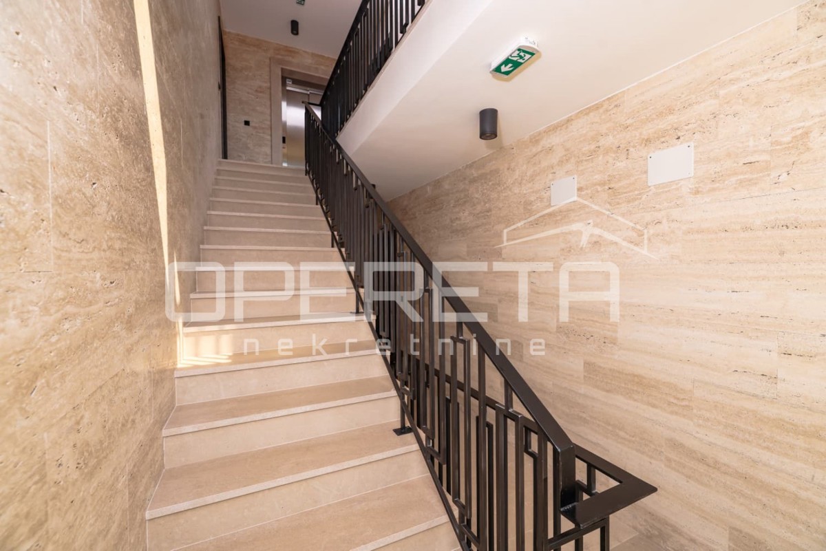 Appartamento trilocale con vista mare, 114 m2, a 300 m dal mare, Sabunike, Privlaka