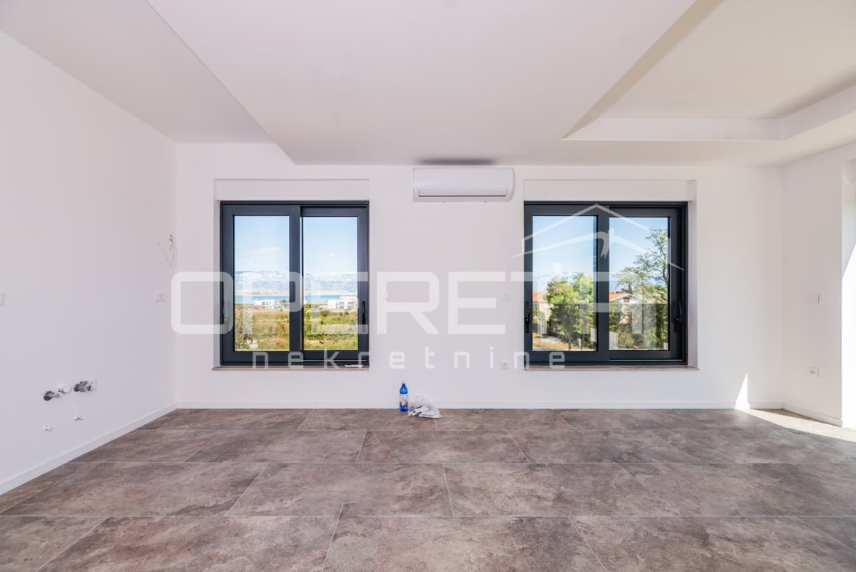 Appartamento trilocale con vista mare, 114 m2, a 300 m dal mare, Sabunike, Privlaka