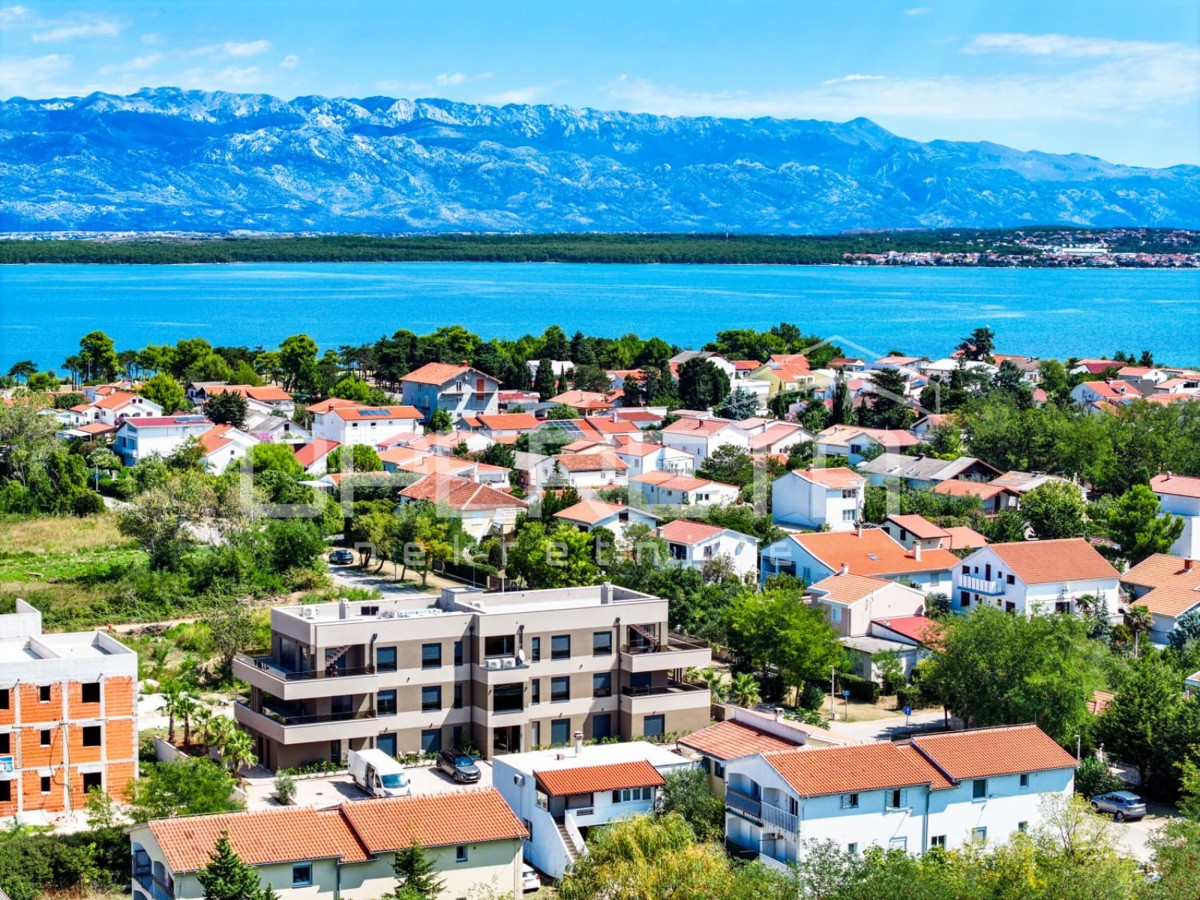 Appartamento trilocale con vista mare, 114 m2, a 300 m dal mare, Sabunike, Privlaka