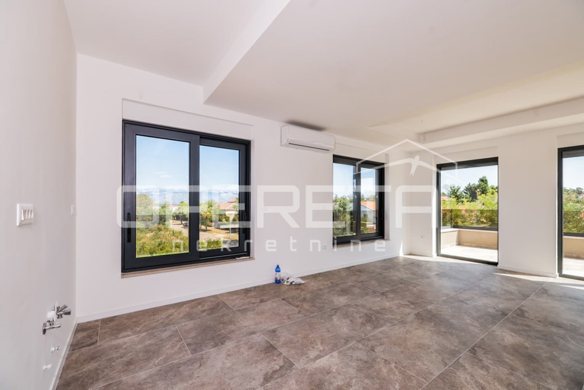 Appartamento trilocale con vista mare, 114 m2, a 300 m dal mare, Sabunike, Privlaka