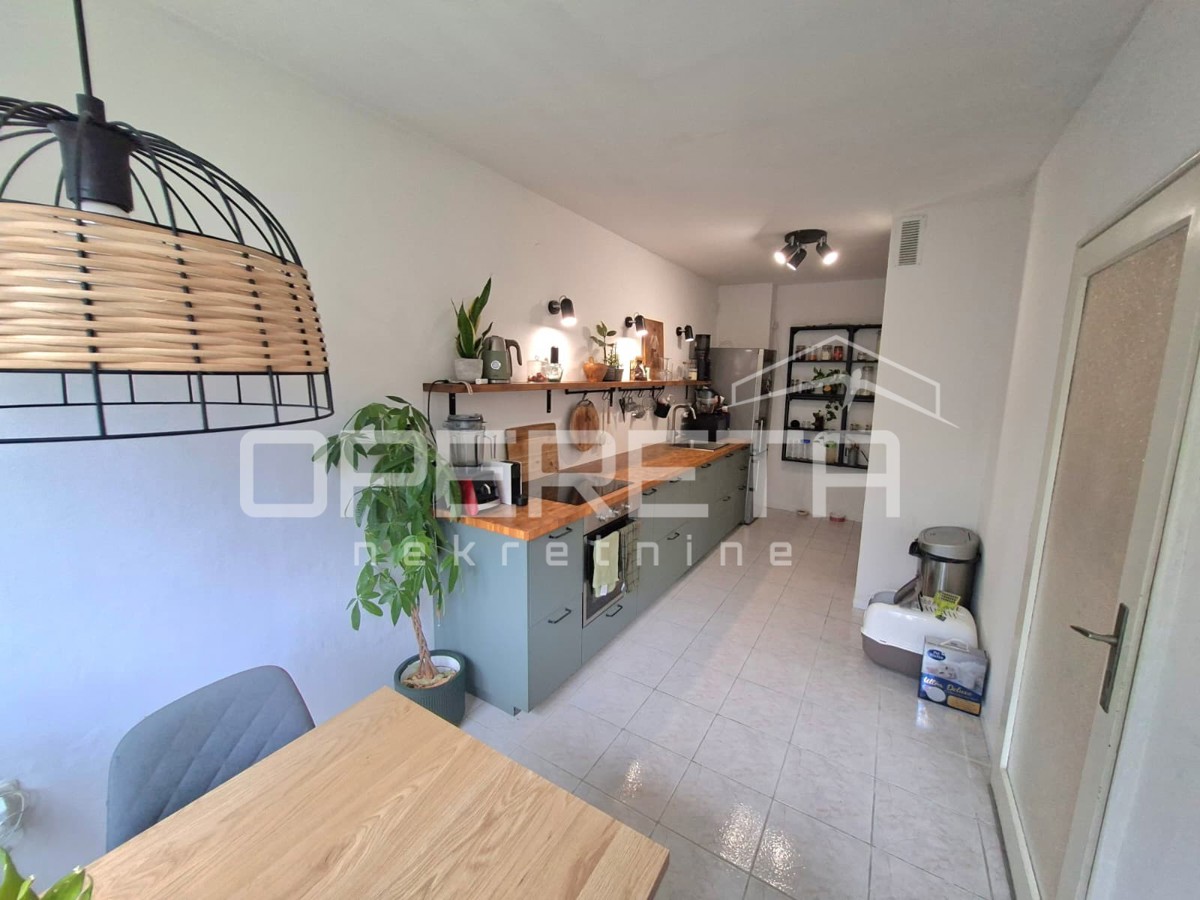 Appartamento 53,6 m2, Dobri