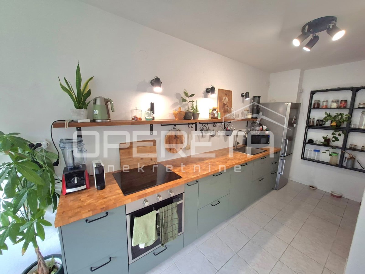 Appartamento 53,6 m2, Dobri