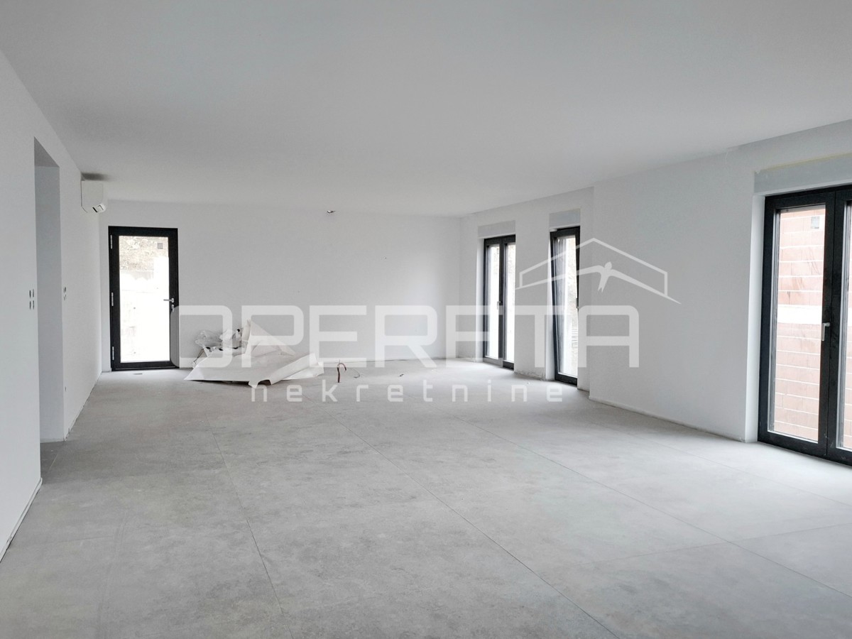 MAKARSKA – appartamento esclusivo con vista panoramica e piscina privata