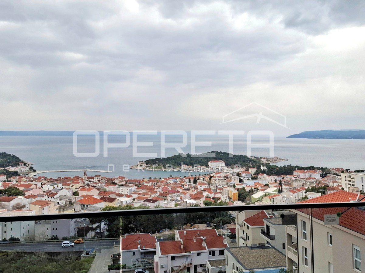 MAKARSKA – appartamento esclusivo con vista panoramica e piscina privata