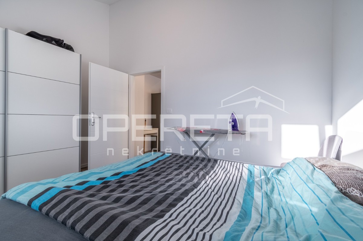 Galižana, piano terra 130 m2 con due appartamenti