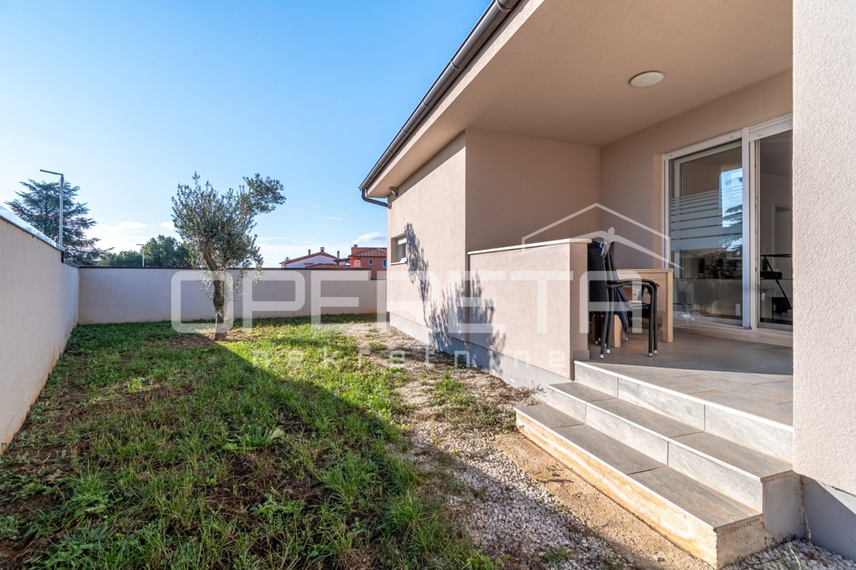 Galižana, piano terra 130 m2 con due appartamenti