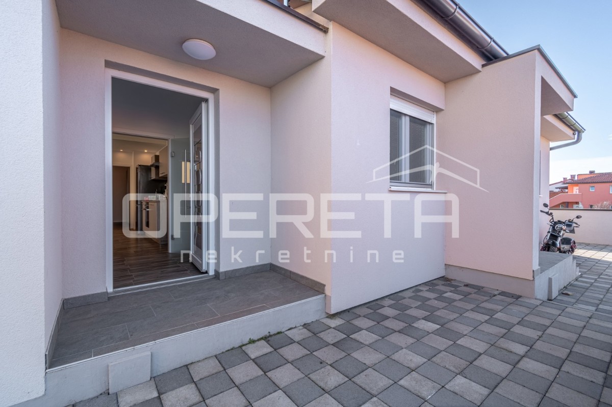 Galižana, piano terra 130 m2 con due appartamenti