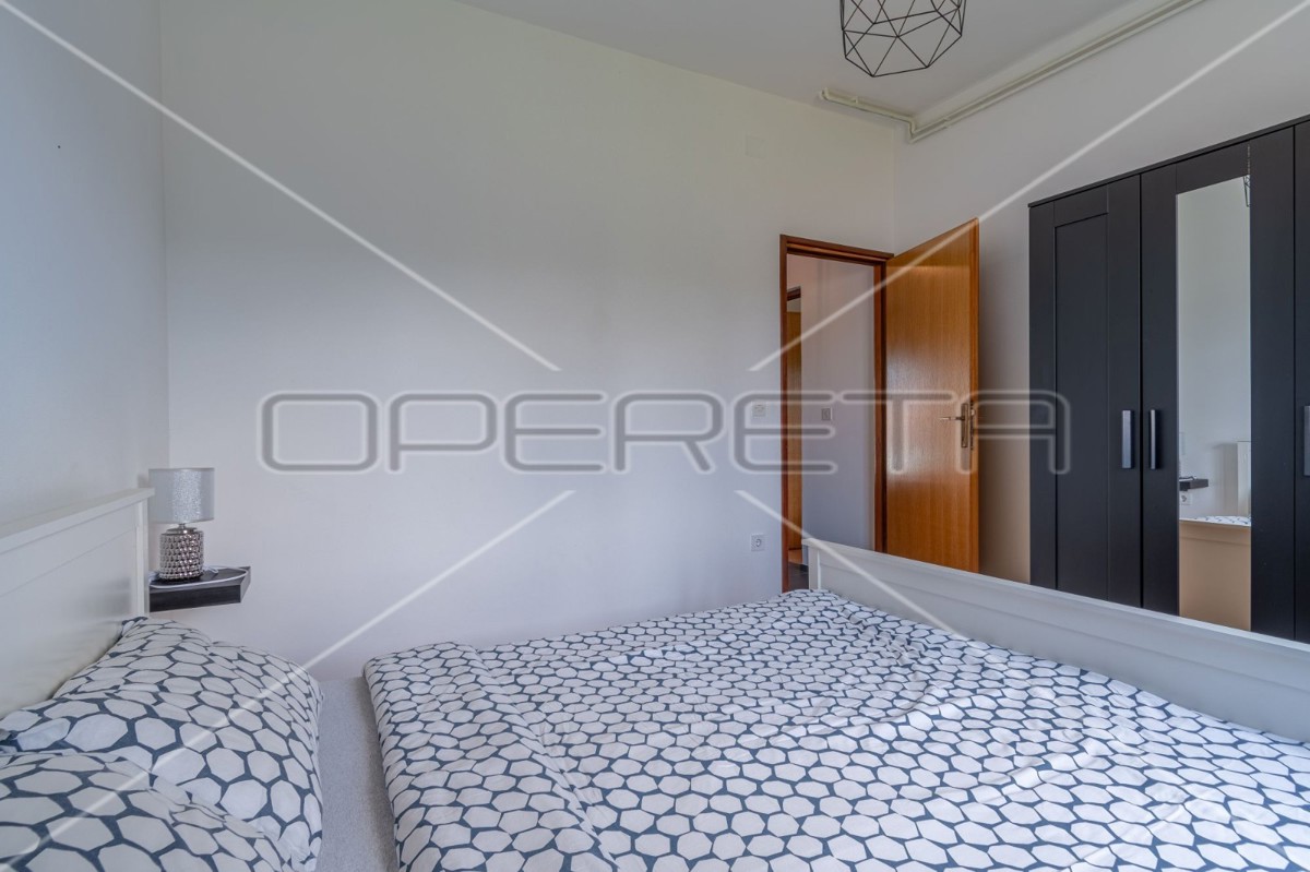 Istria, Barban, casa con piscina e sei camere da letto, 2 km dal mare,