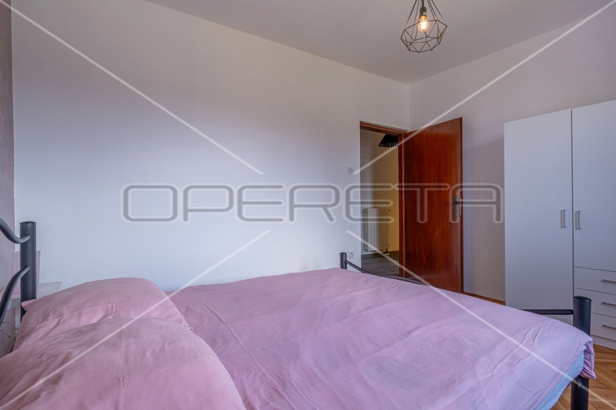 Istria, Barban, casa con piscina e sei camere da letto, 2 km dal mare,