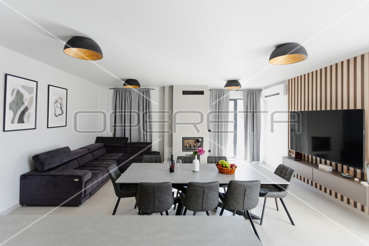 Moderna villa con piscina, 300 m dalla spiaggia, Mandre, Pag