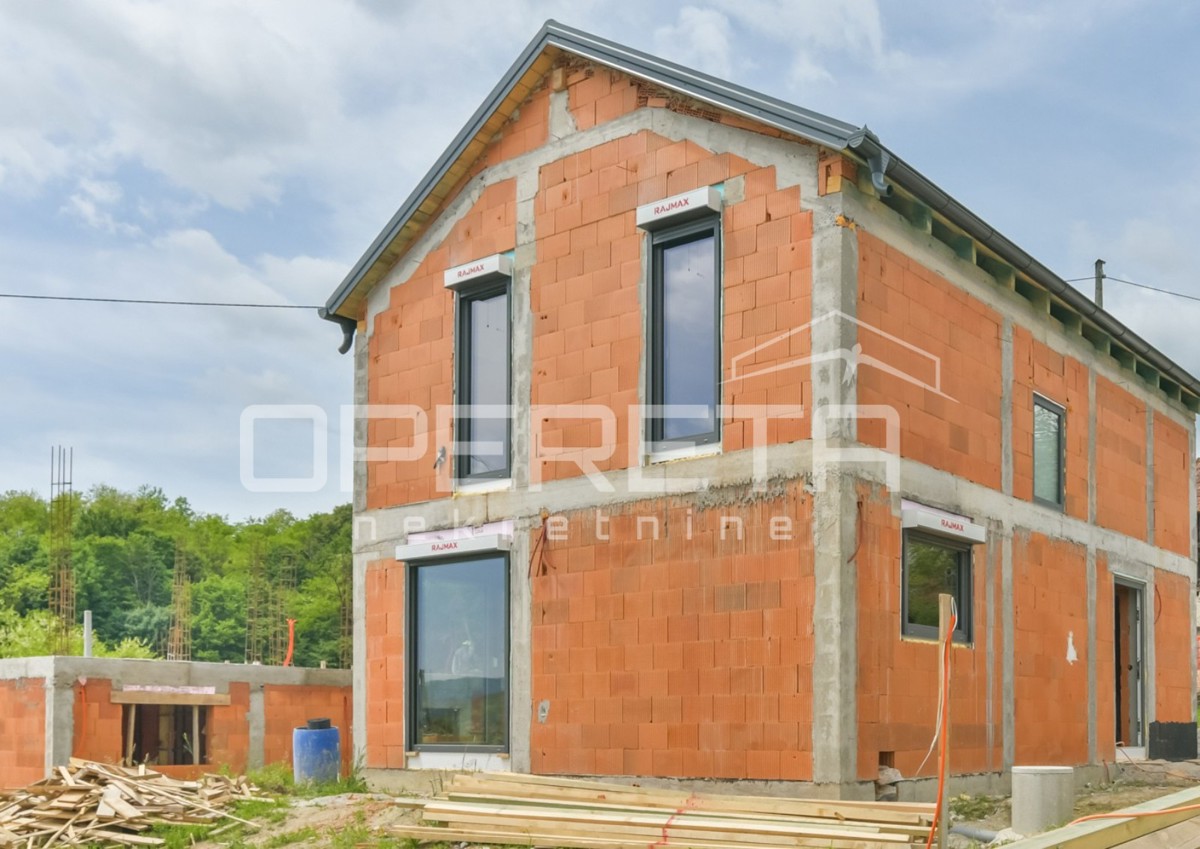 Vendita, Casa, Desinić, Ivanić Desinički , Indipendente, 105m2