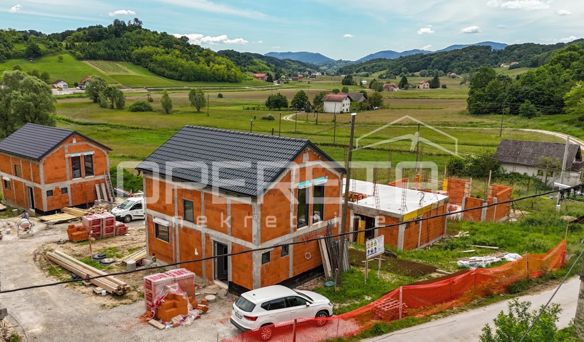 Vendita, Casa, Desinić, Ivanić Desinički , Indipendente, 105m2