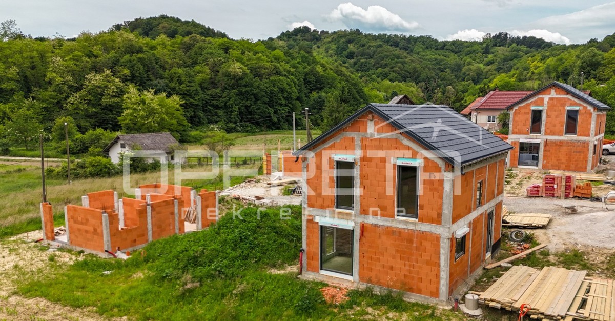 Vendita, Casa, Desinić, Ivanić Desinički , Indipendente, 105m2