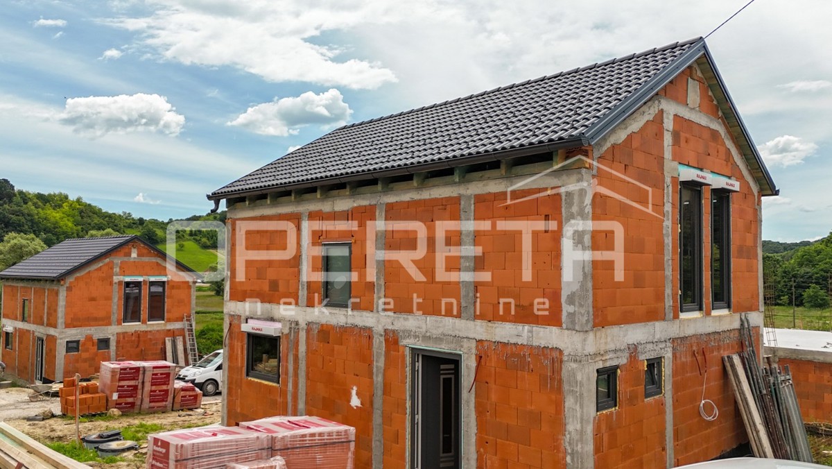 Vendita, Casa, Desinić, Ivanić Desinički , Indipendente, 105m2