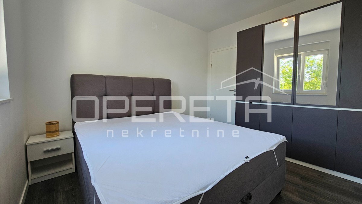 Sabunike - Casa con tre appartamenti arredati, 700m dal mare