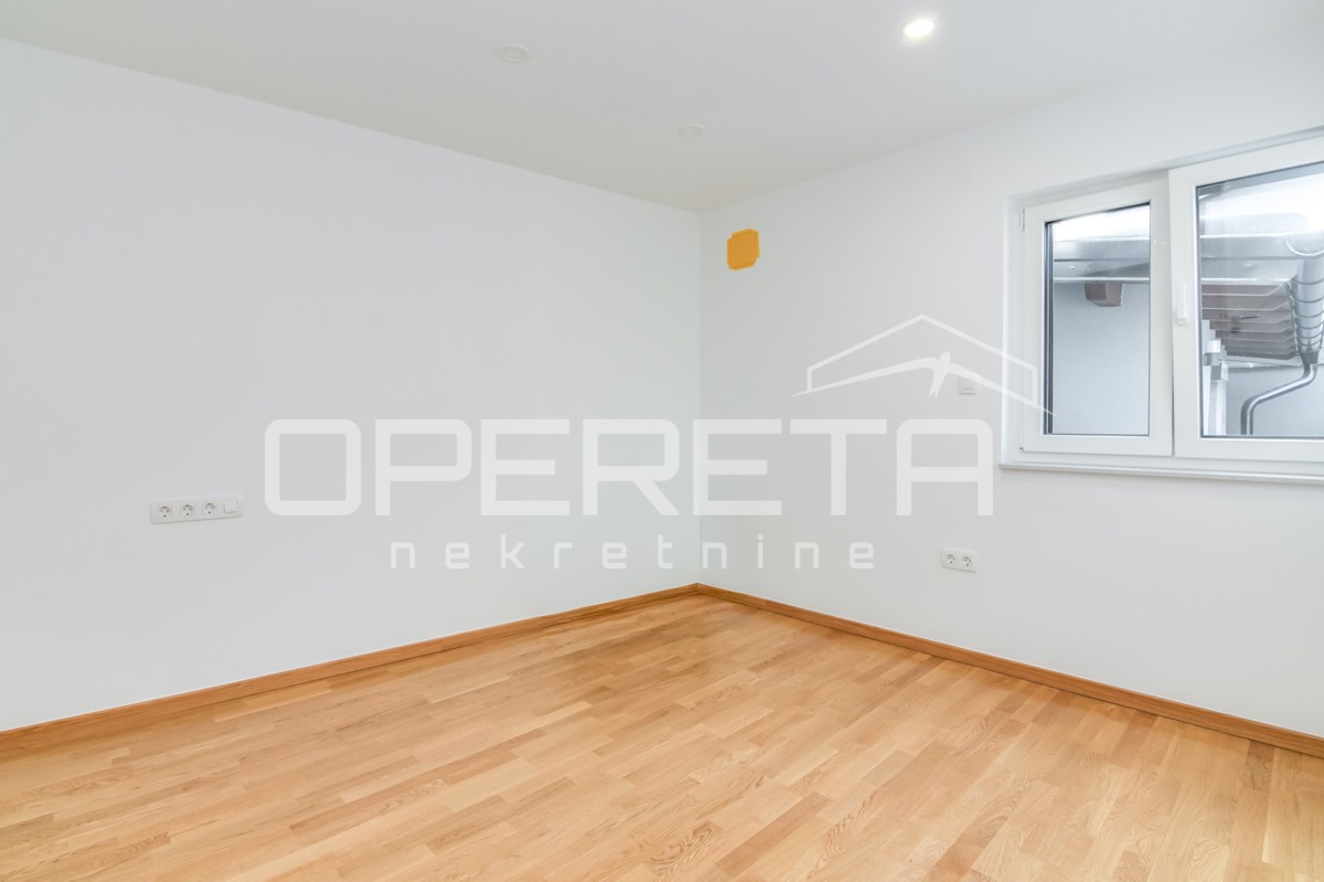 VENDITA, CASA CON 3 APPARTAMENTI E 1 MONOLOCALE, MAKSIMIR, OBOJSKI GAJ.