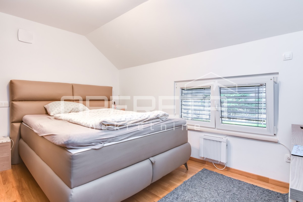 VENDITA, CASA CON 3 APPARTAMENTI E 1 MONOLOCALE, MAKSIMIR, OBOJSKI GAJ.