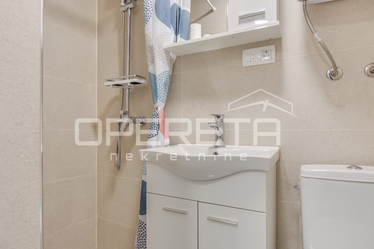 VENDITA, CASA CON 3 APPARTAMENTI E 1 MONOLOCALE, MAKSIMIR, OBOJSKI GAJ.