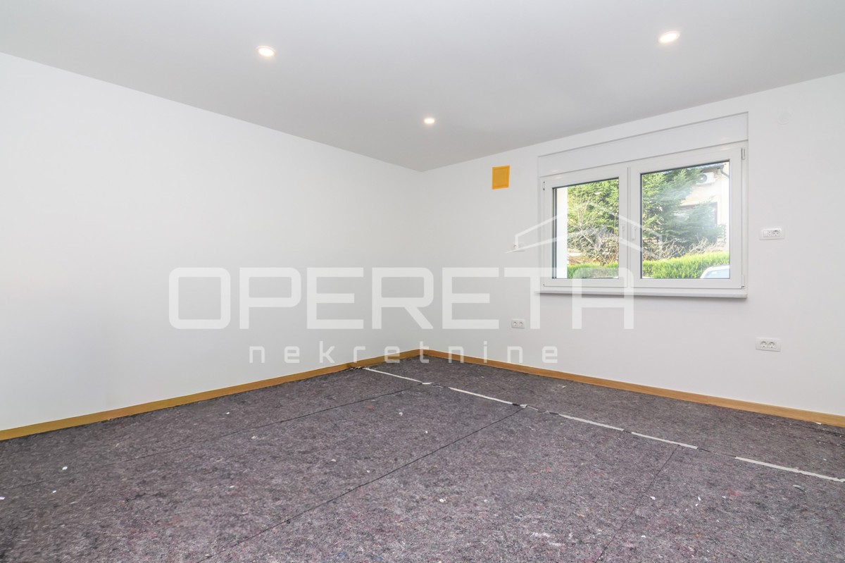 VENDITA, CASA CON 3 APPARTAMENTI E 1 MONOLOCALE, MAKSIMIR, OBOJSKI GAJ.