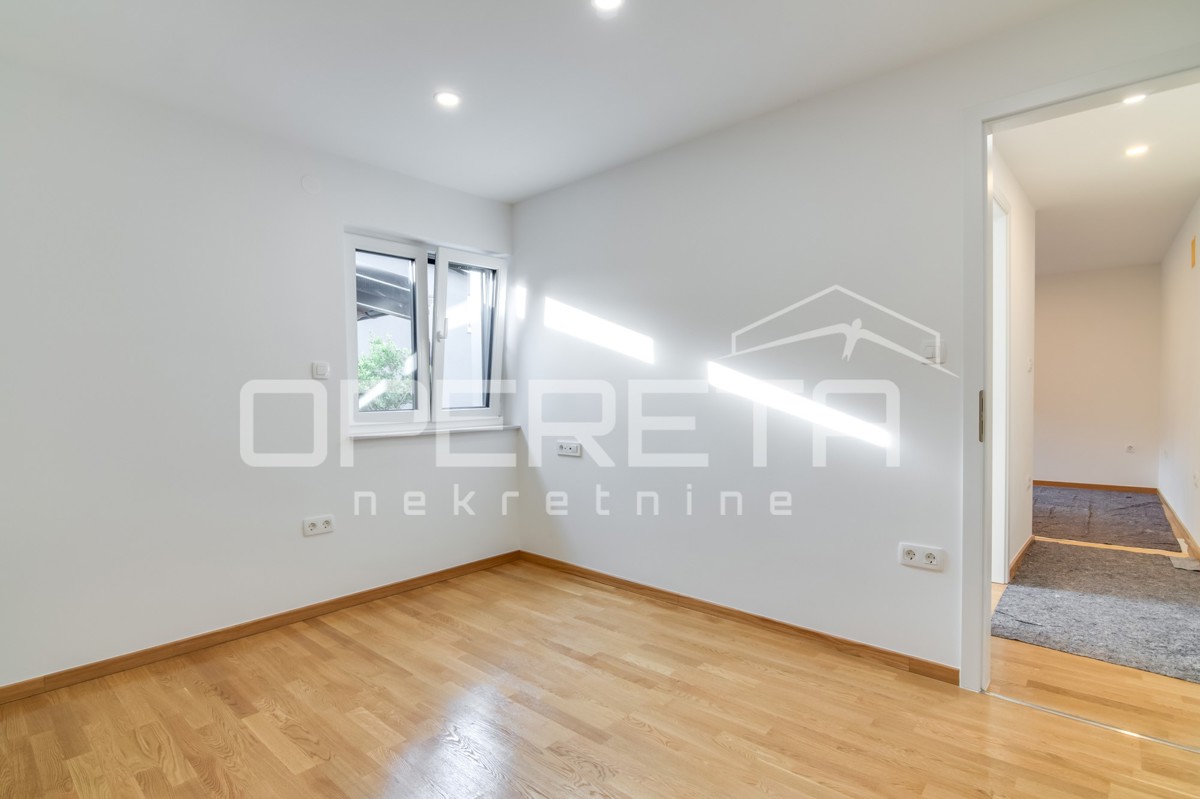 VENDITA, CASA CON 3 APPARTAMENTI E 1 MONOLOCALE, MAKSIMIR, OBOJSKI GAJ.