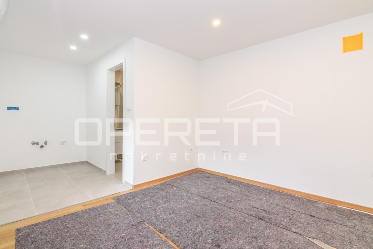 VENDITA, CASA CON 3 APPARTAMENTI E 1 MONOLOCALE, MAKSIMIR, OBOJSKI GAJ.