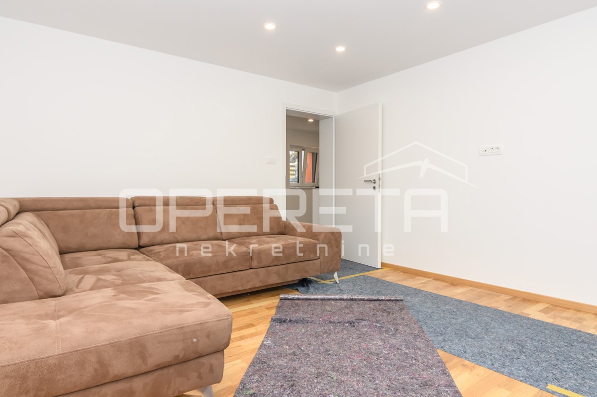 VENDITA, CASA CON 3 APPARTAMENTI E 1 MONOLOCALE, MAKSIMIR, OBOJSKI GAJ.