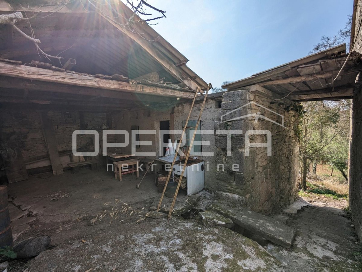 Istria, Karojba - 3 immobili da adattare