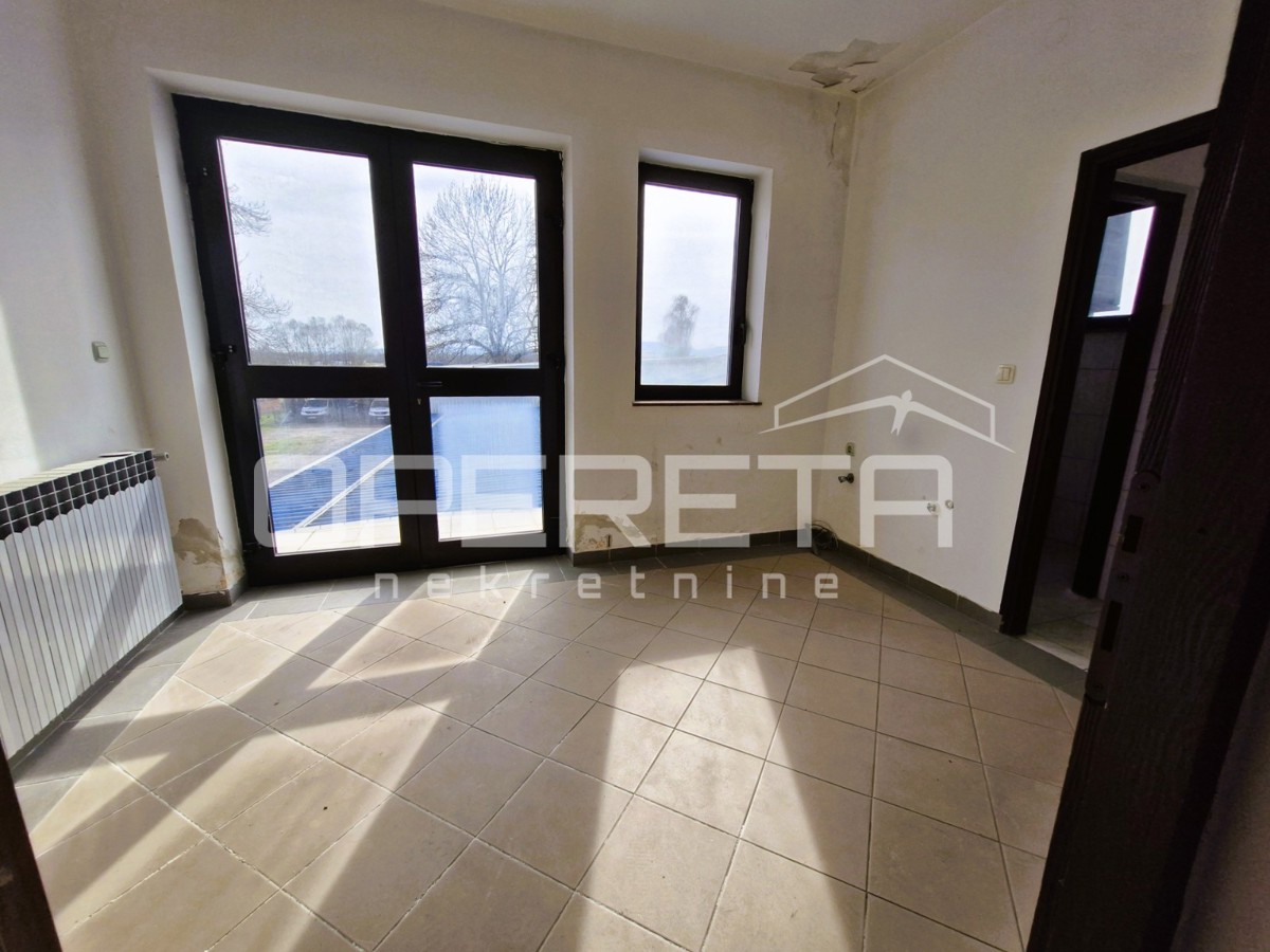 Vendita, Edificio commerciale, Šibice, Zagrebačka cesta, 300m2