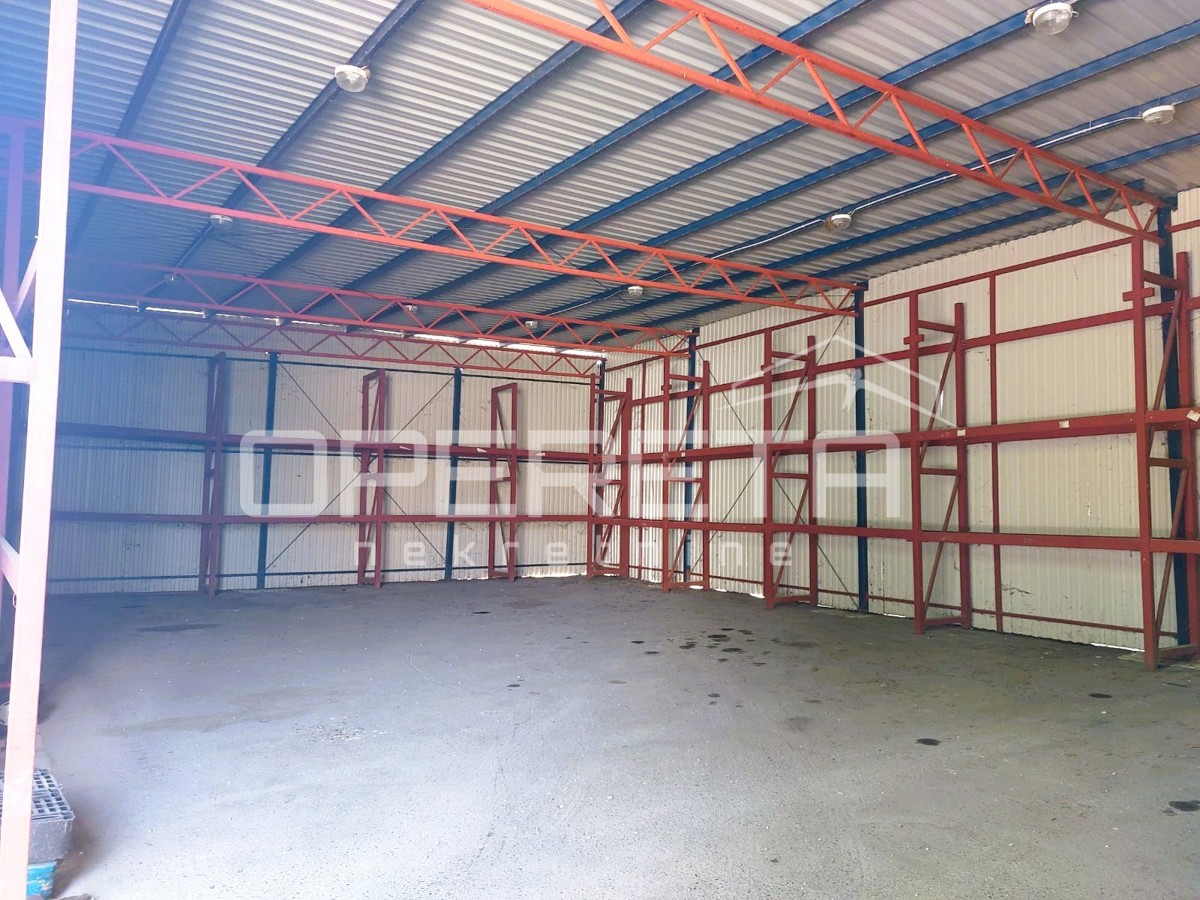 Vendita, Edificio commerciale, Šibice, Zagrebačka cesta, 300m2