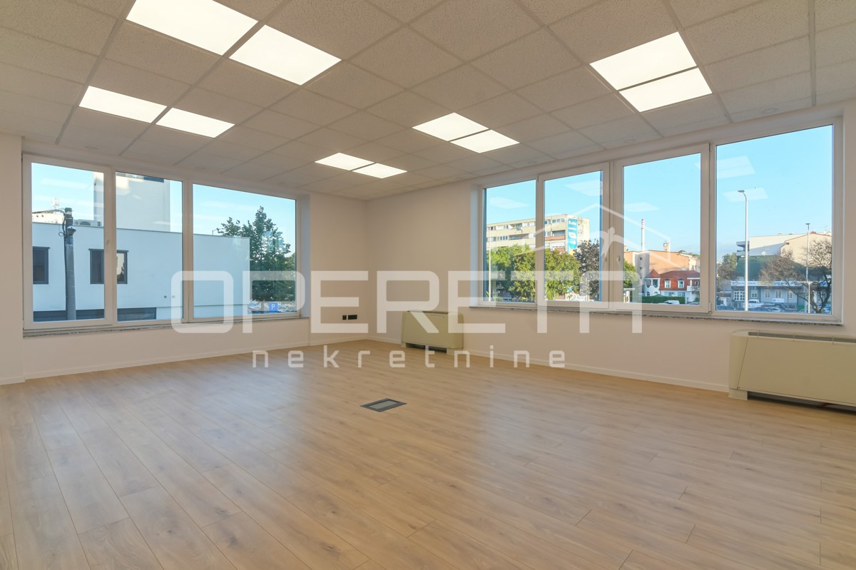 Vendita, Locale su strada, Knežija, Zagrebačka avenija, 341m2