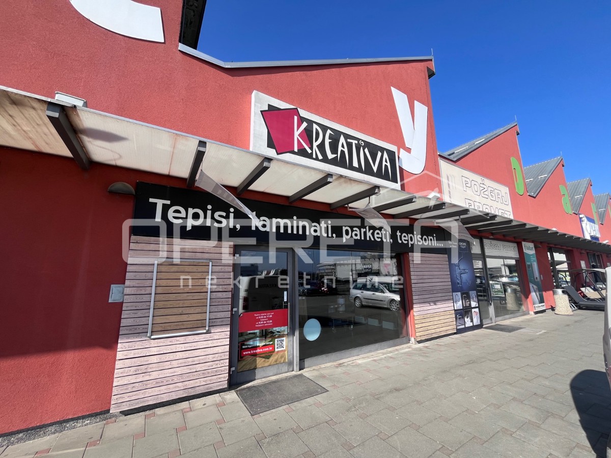 Vendita, Locale su strada, Zabok, Zivtov trg, 370m2