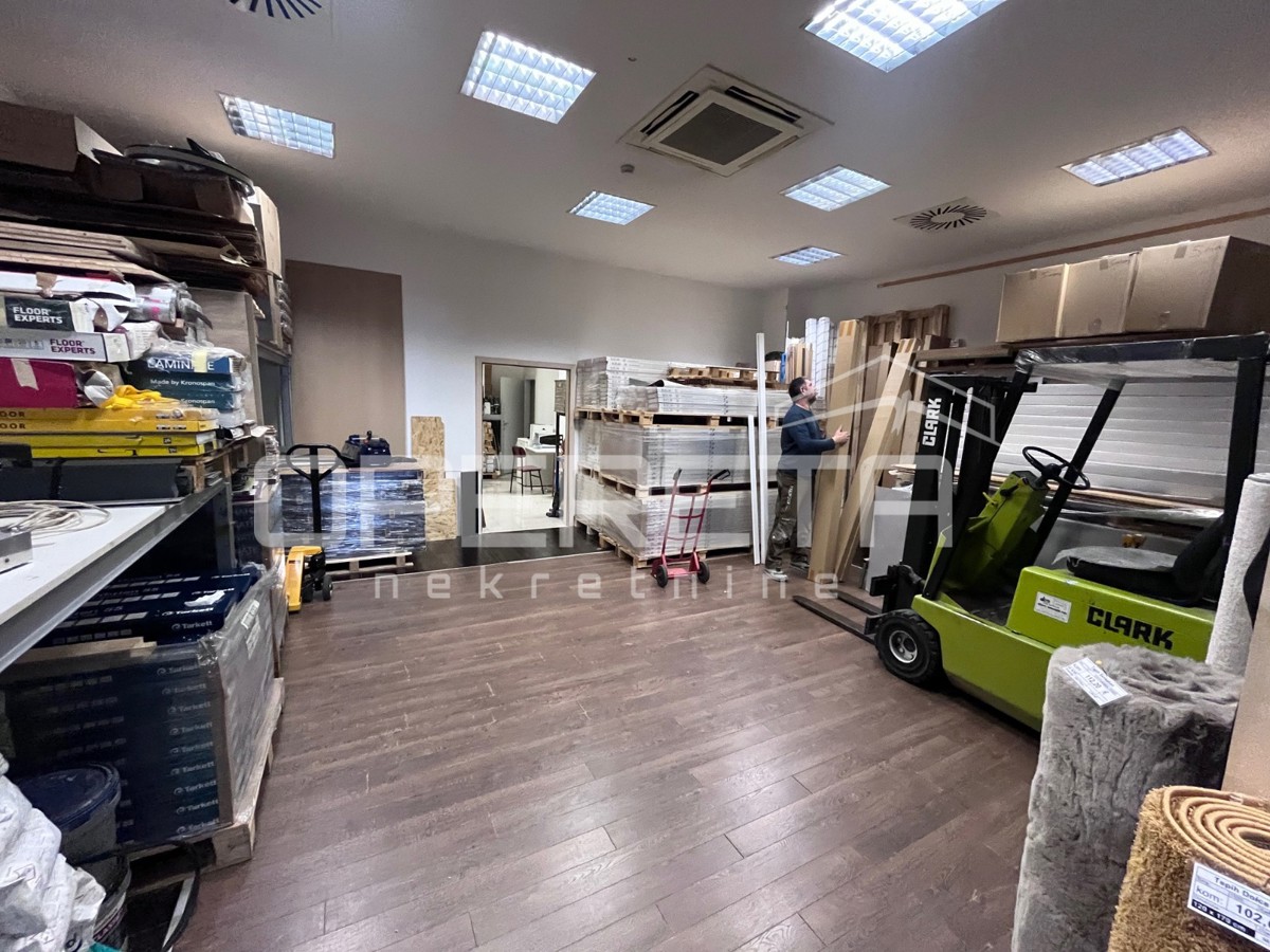 Vendita, Locale su strada, Zabok, Zivtov trg, 370m2