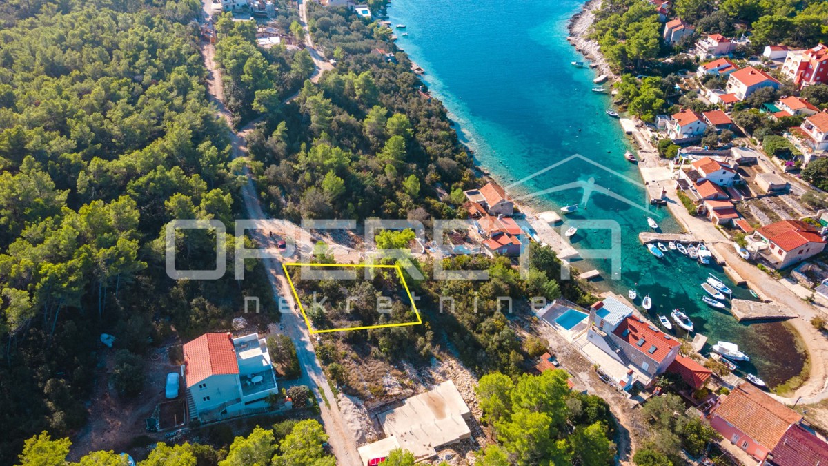 Terreno edificabile attraente, 340m2, baia Tri Porte, Korčula