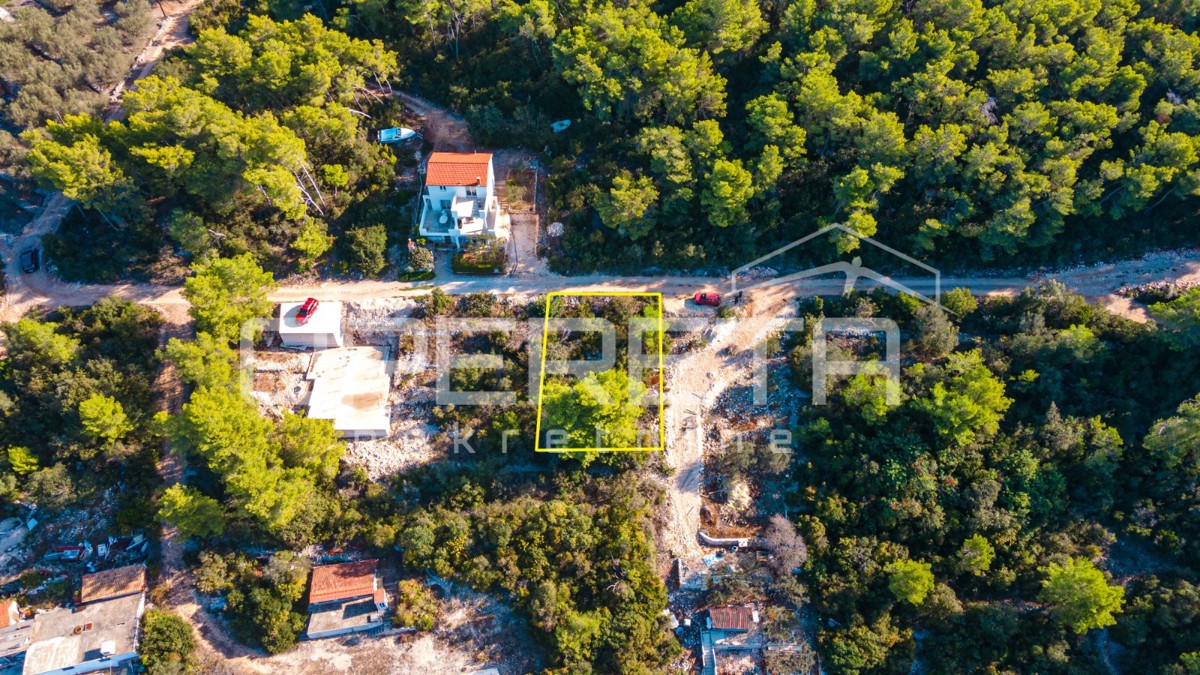 Terreno edificabile attraente, 340m2, baia Tri Porte, Korčula