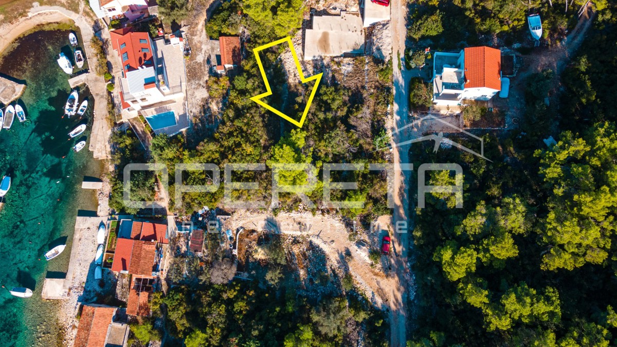 Terreno edificabile attraente, 340m2, baia Tri Porte, Korčula