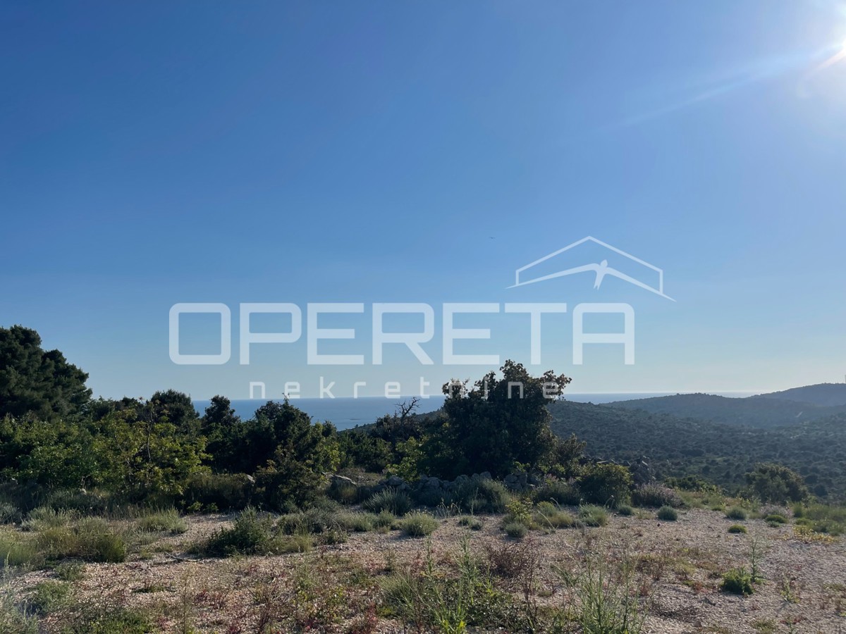 Terreno in posizione tranquilla con vista mare, 1.800 m2, Dvornica
