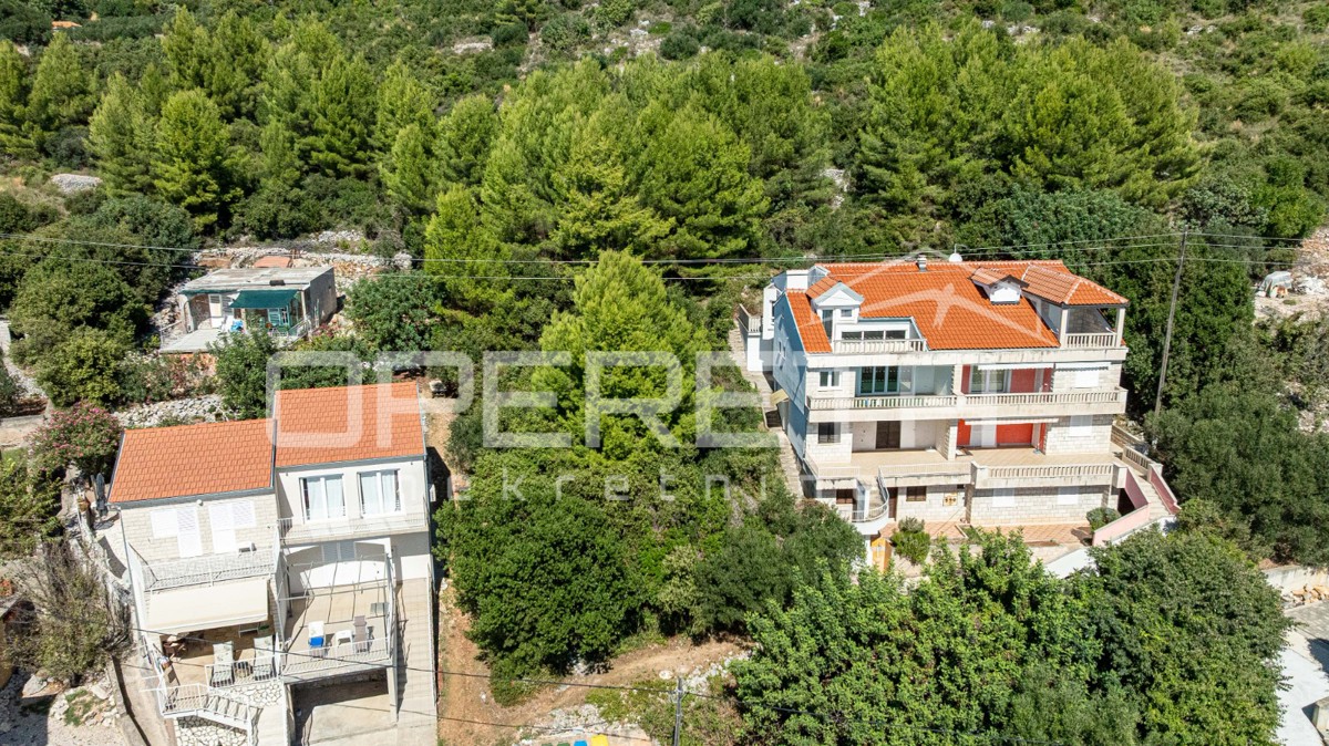 Kučište – investimento in terreno con vista sul mare