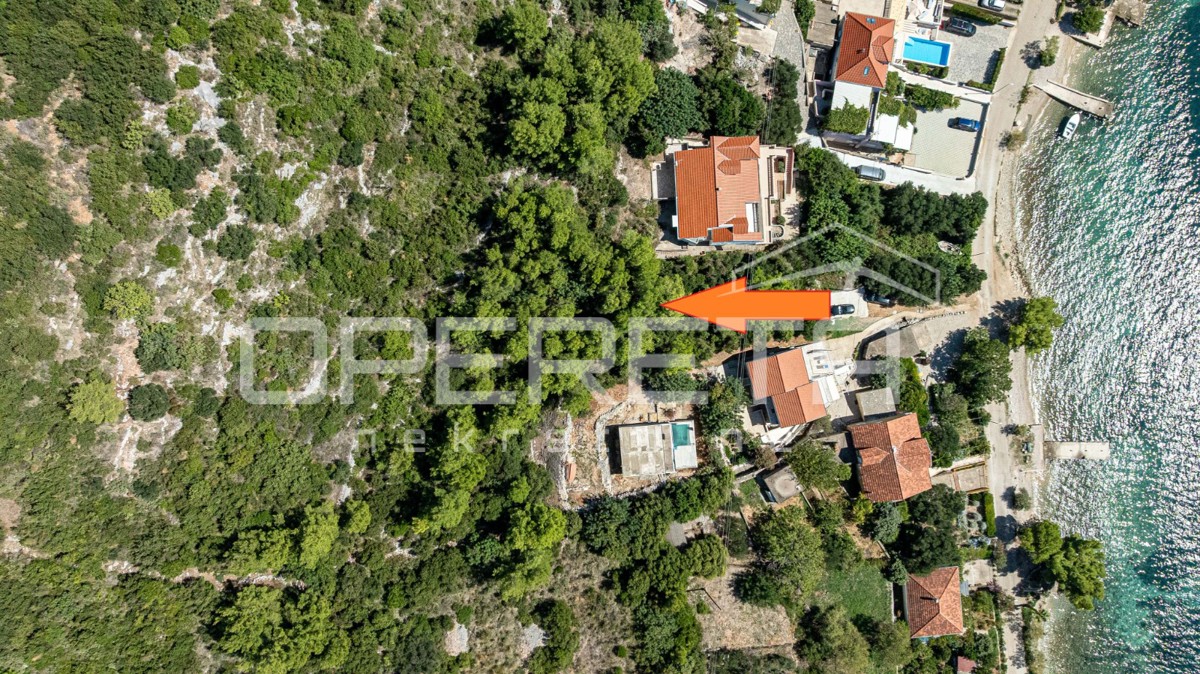 Kučište – investimento in terreno con vista sul mare