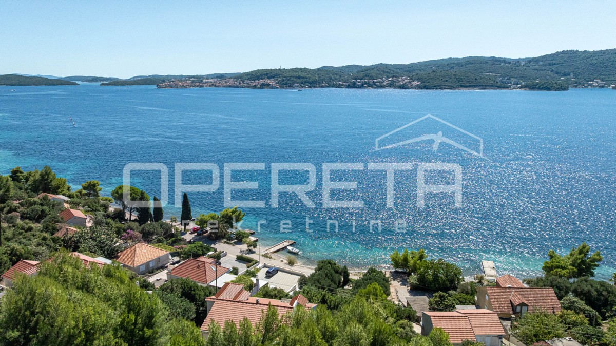 Kučište – investimento in terreno con vista sul mare