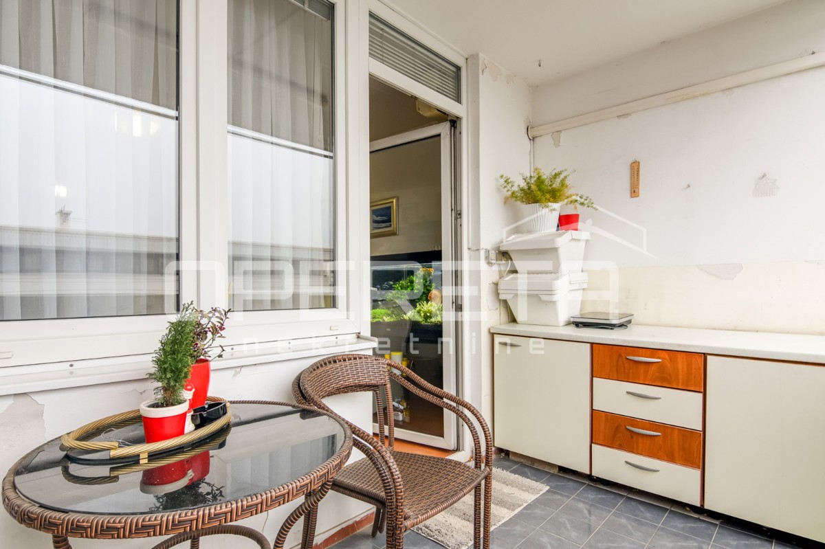 Vendita, Appartamento, Gajnice, Argentinska, 4l, 93m2