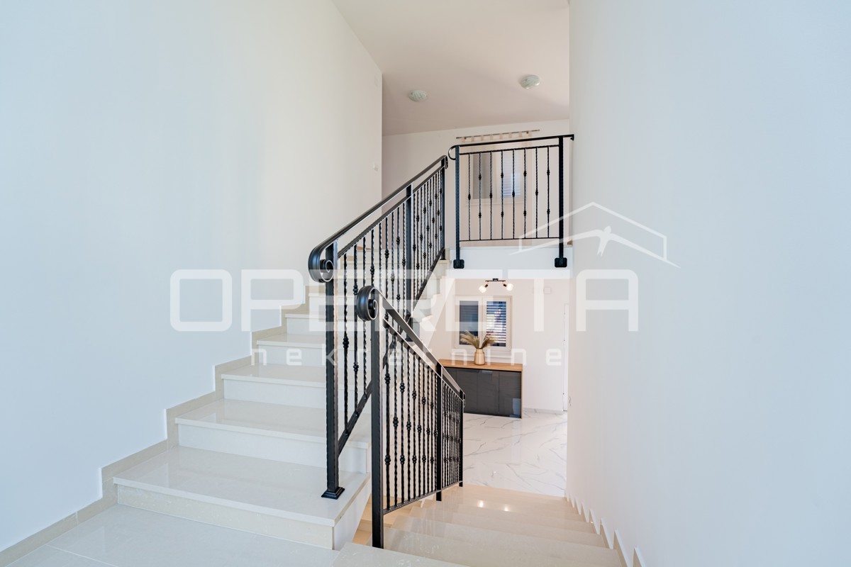 Villa moderna con piscina e vista sulla natura – Un’oasi tranquilla sull’isola di Krk