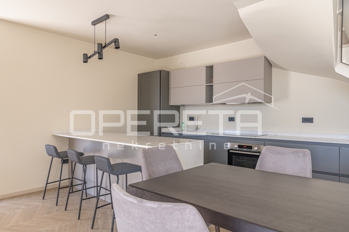 Istria, zona di Momjan – casa indipendente con piscina e vista