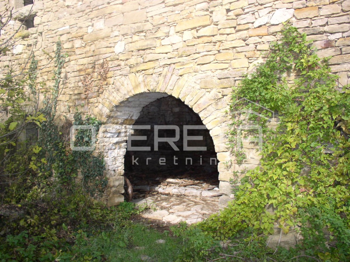 Vendita, Casa, Motovun, Livade, Indipendente, 200m2