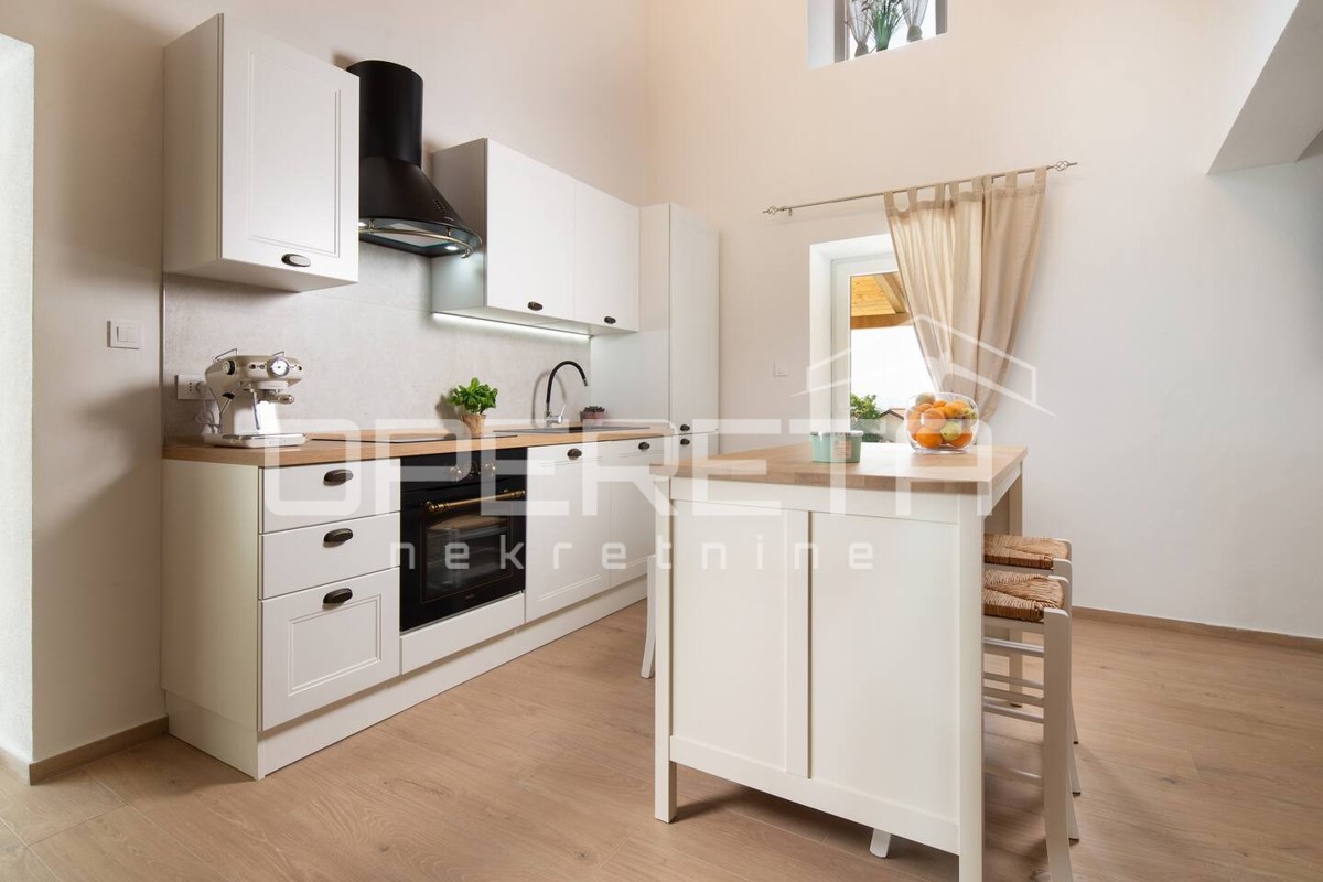 Villa di lusso in stile mediterraneo - piscina riscaldata, terrazza, natura e completa privacy