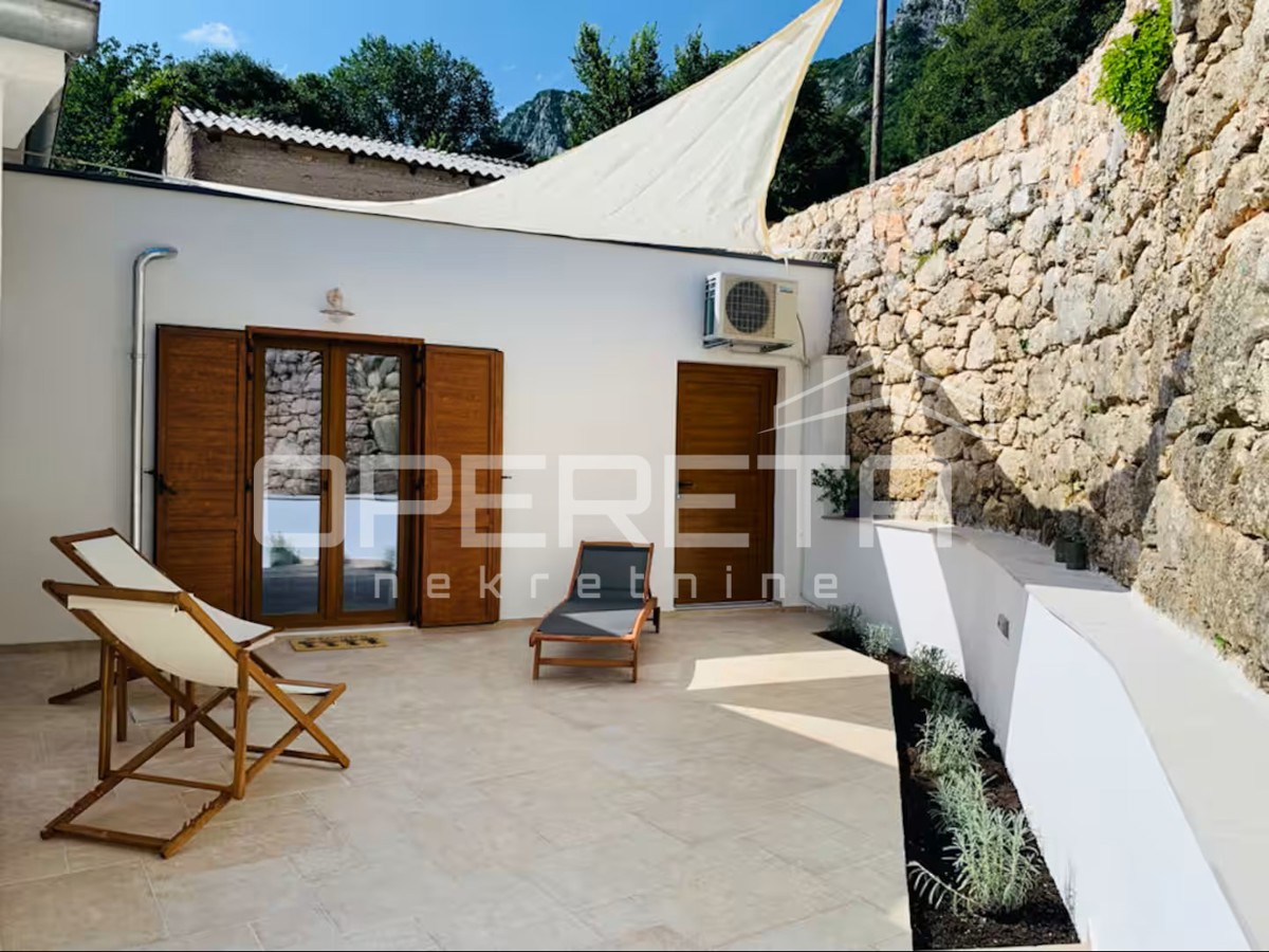 Villa di lusso in stile mediterraneo - piscina riscaldata, terrazza, natura e completa privacy